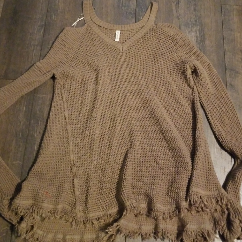 Wishlist cold shoulder top